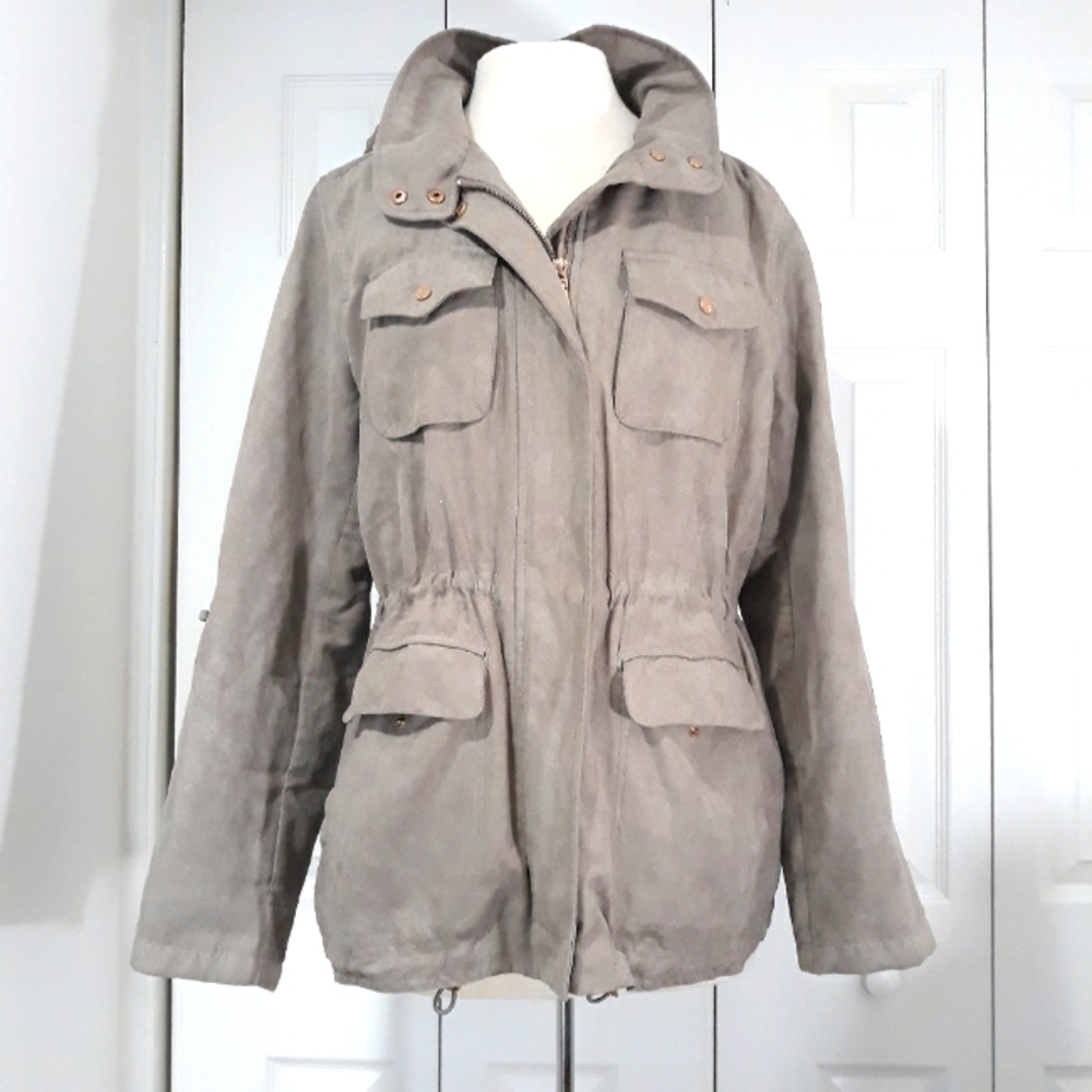Vince Camuto utility with hidden hoddie light brown jacket Zipper  Size Large
